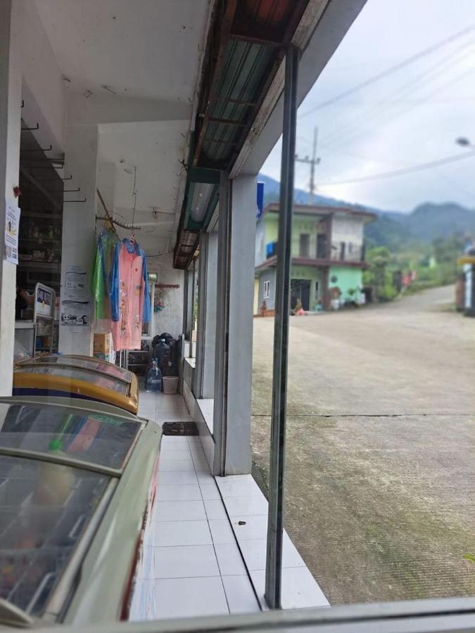 Mojokerto Wisma & Kantin Amanda מראה חיצוני תמונה
