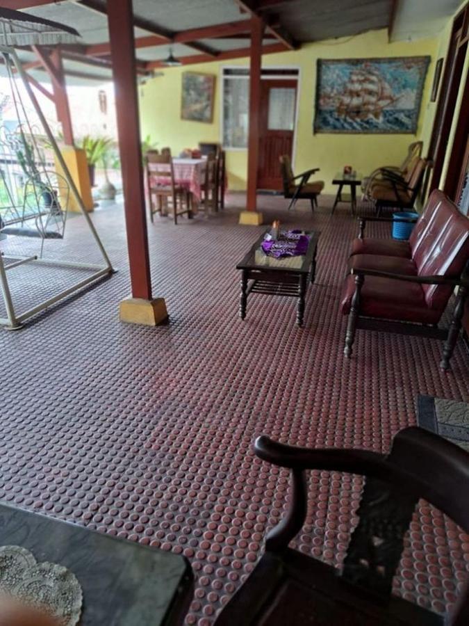 Mojokerto Wisma & Kantin Amanda מראה חיצוני תמונה